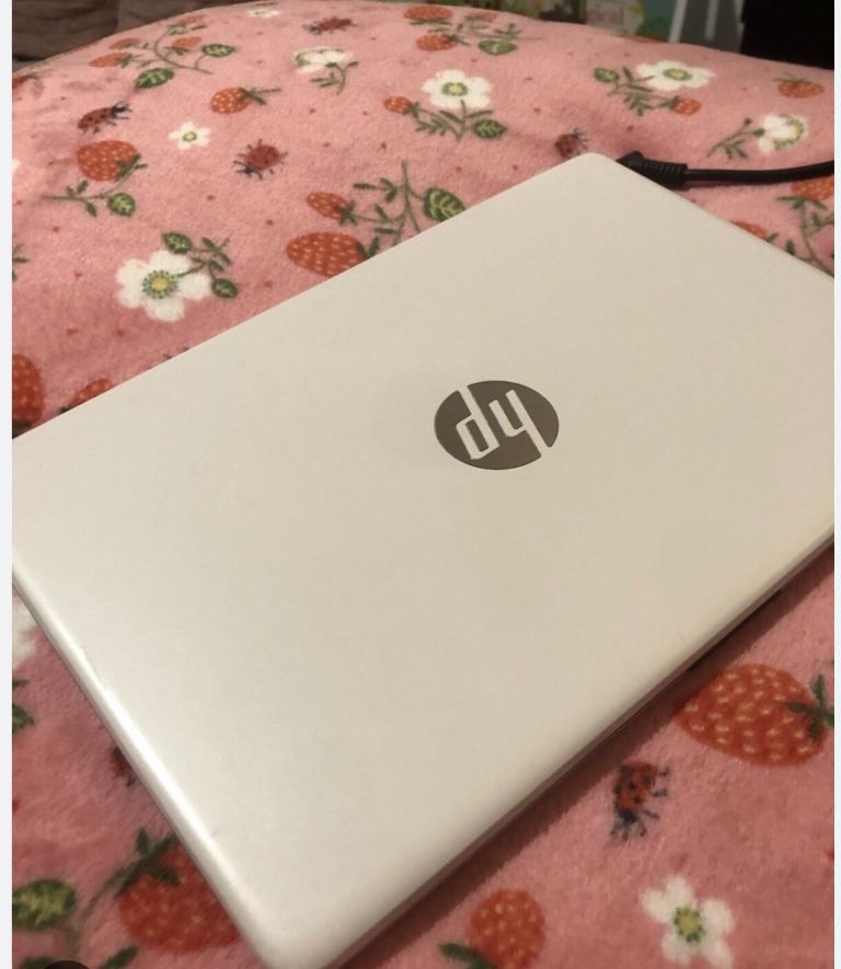 HP Laptop - White, Good Condition