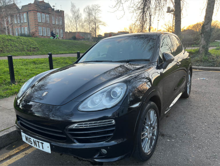 Porsche Cayenne 3.0 V6 Tiptronic Diesel | Automatic | Black | 2011