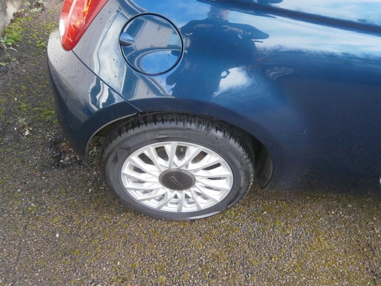 2016 Fiat 500 1.2 Lounge Hatchback 3dr Petrol Manual Euro 6 (s/s) (69 bhp) Hatchback Petrol Manual