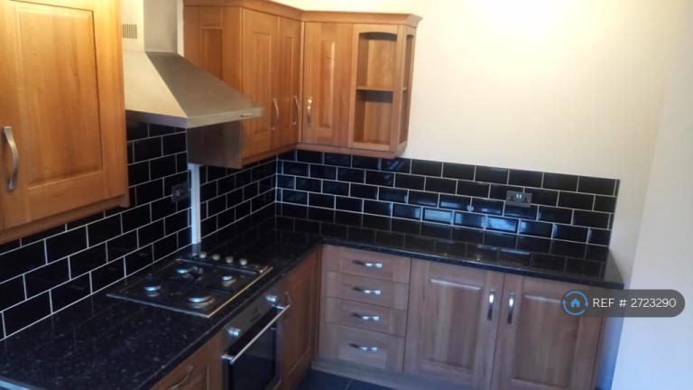 3 bedroom house in Fox Place, Newton Aycliffe, DL5 (3 bed) (#2723290)