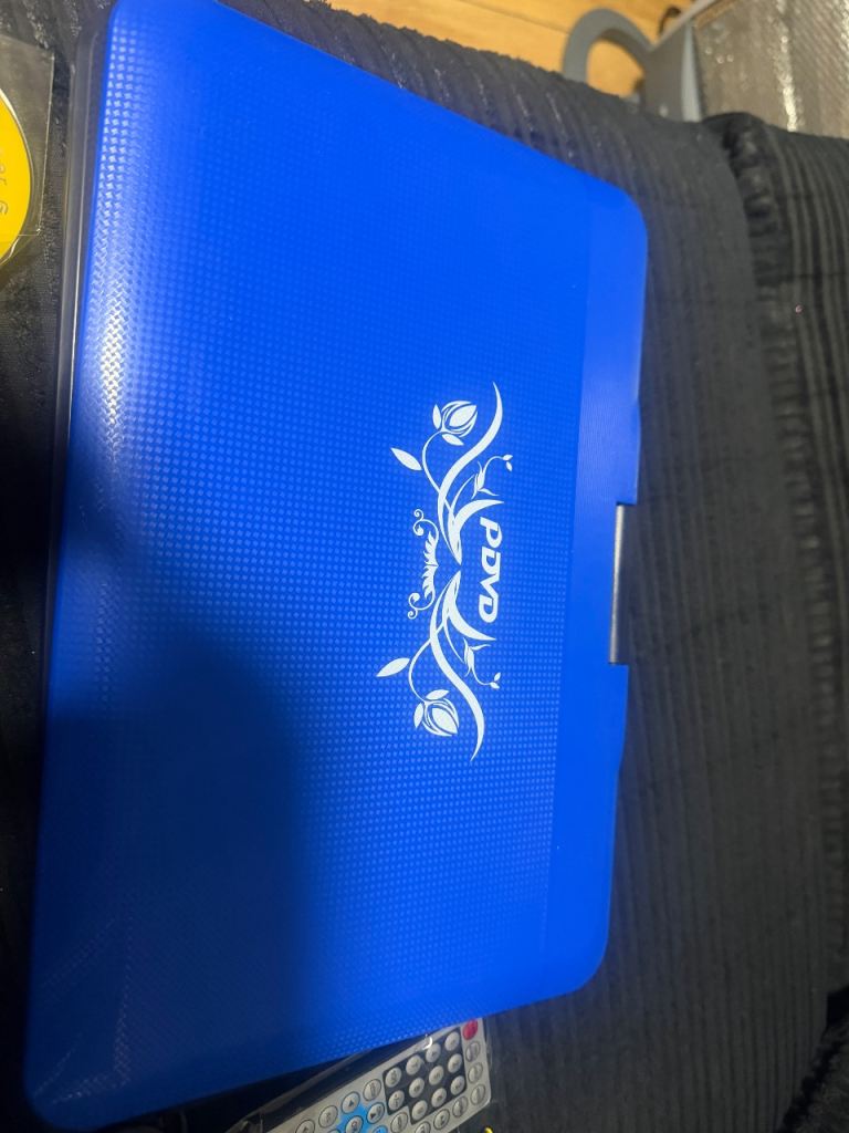 Portable dvd player 