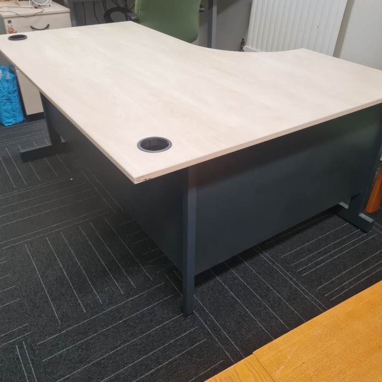 image for Maple managers corner office desk 