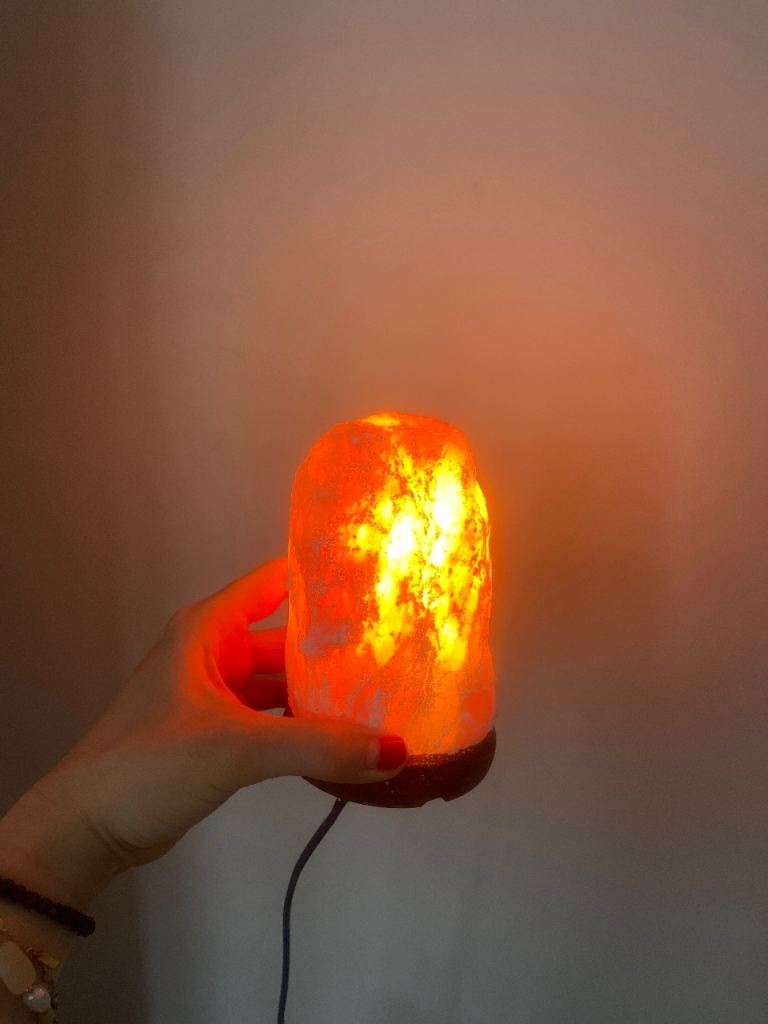 Bargain! Move my house. Salt lamp 