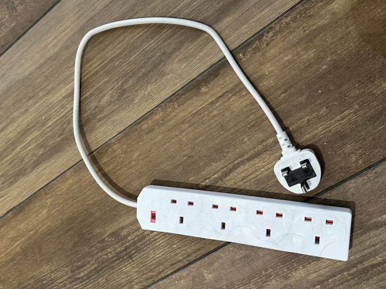 White 4-Gang Extension Lead