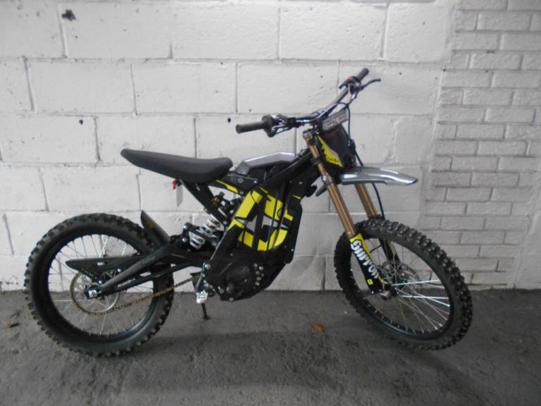 SURRON LIGHT BEE ELECTRIC MOTORCYCLE BLACK/YELLOW 2025 ONLY 884 MILES BARGAIN ONLY £2950 *LOOK*