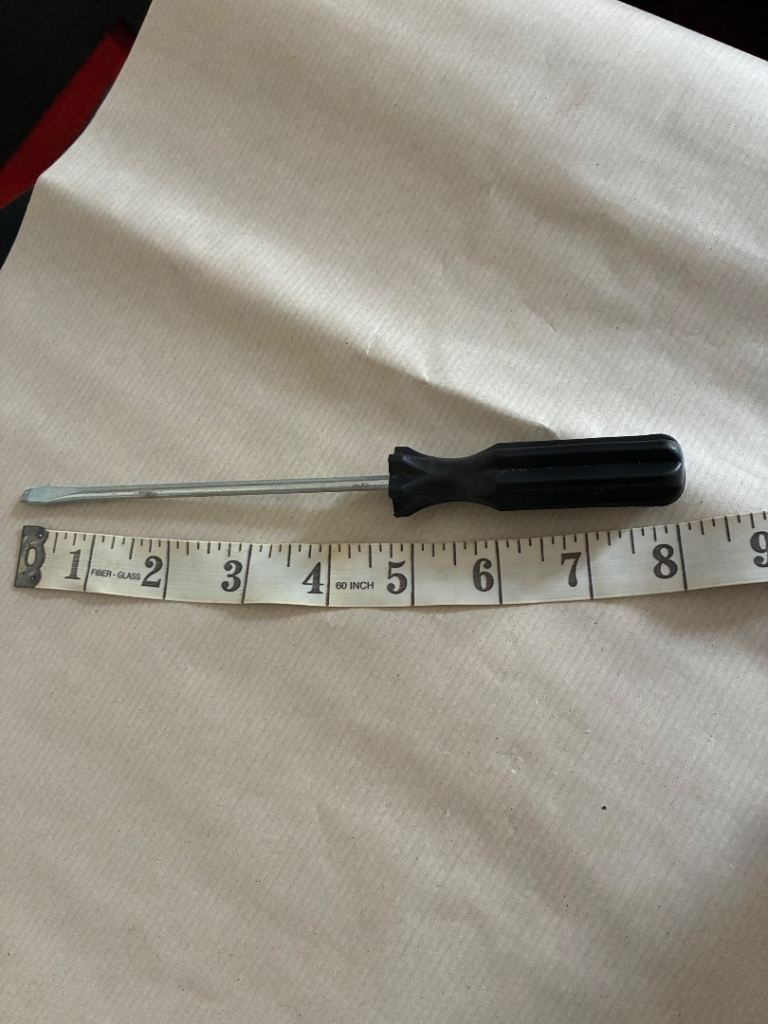 8 Inch Flat / slotted head screwdriver black