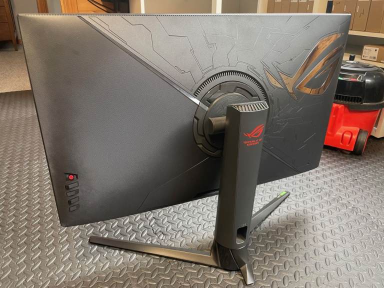 ASUS ROG Swift 32 PG329Q 2560x1440 IPS 175Hz 1ms FreeSync/G-Sync Compatible