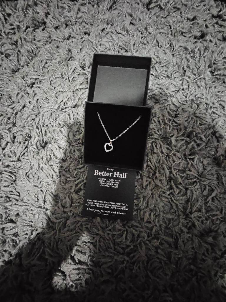 Diamond hearted necklace 