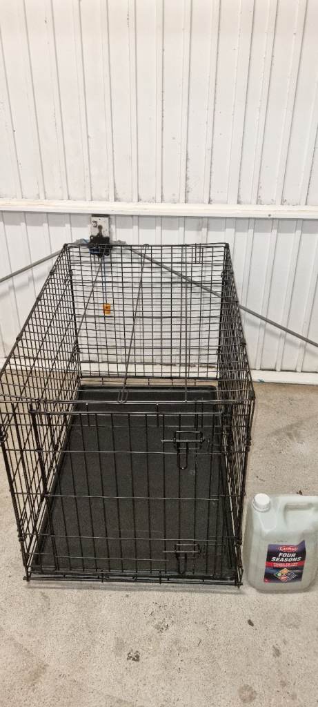 Dog cage and fence