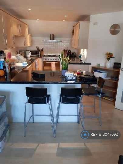 2 bedroom flat in Cavalry Park Drive, Edinburgh, EH15 (2 bed) (#3047692)