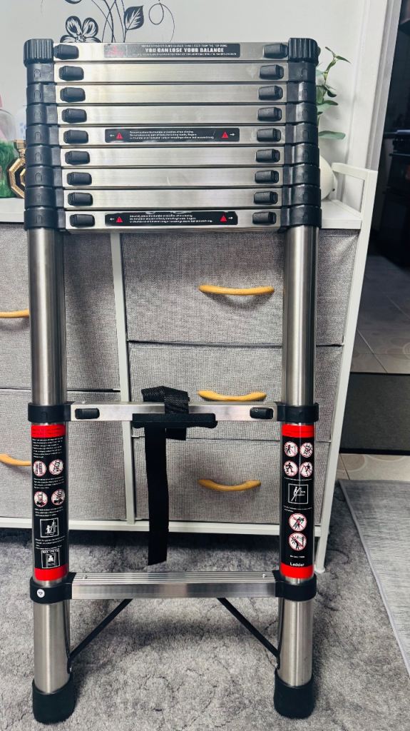 image for Telescopic ladder 3.2m length 