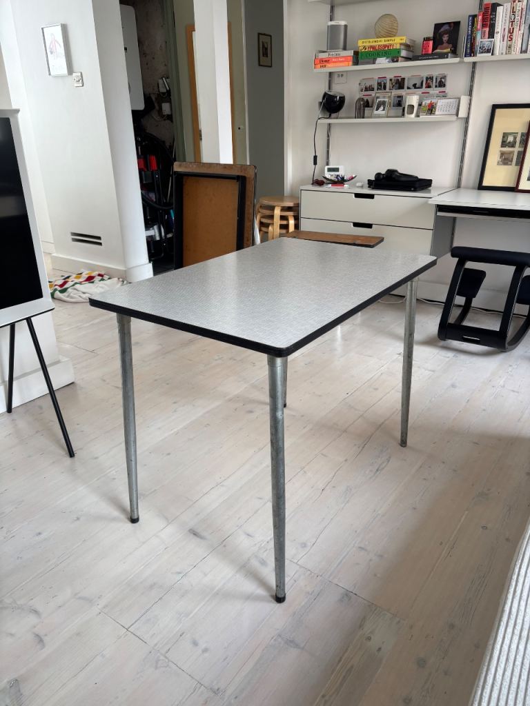 Free table
