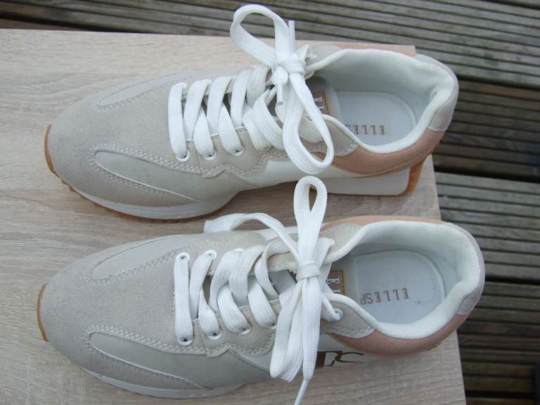 ELLESPORT Women's Trainers – NEW