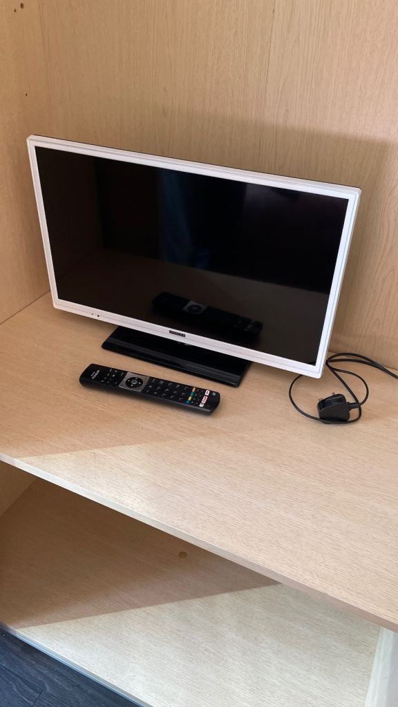 Hitachi 24”  TV with remote 
