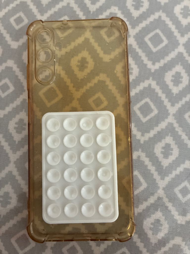 Clear Phone Case with Suction Pad – As Good As New