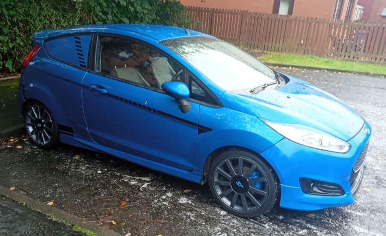 Ford fiesta st line for parts spares 