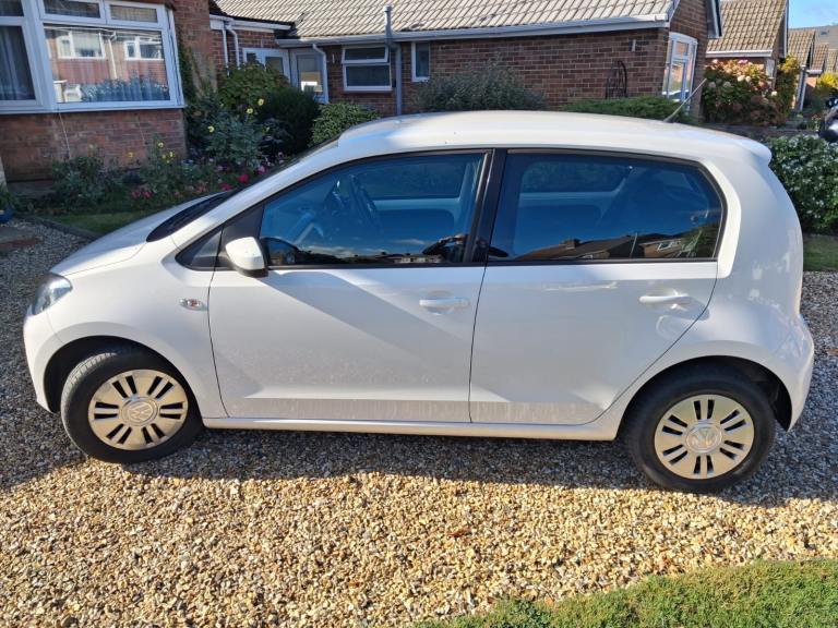 Volkswagen UP! Move Up! 2014, Manual, 999 (cc), 5 doors