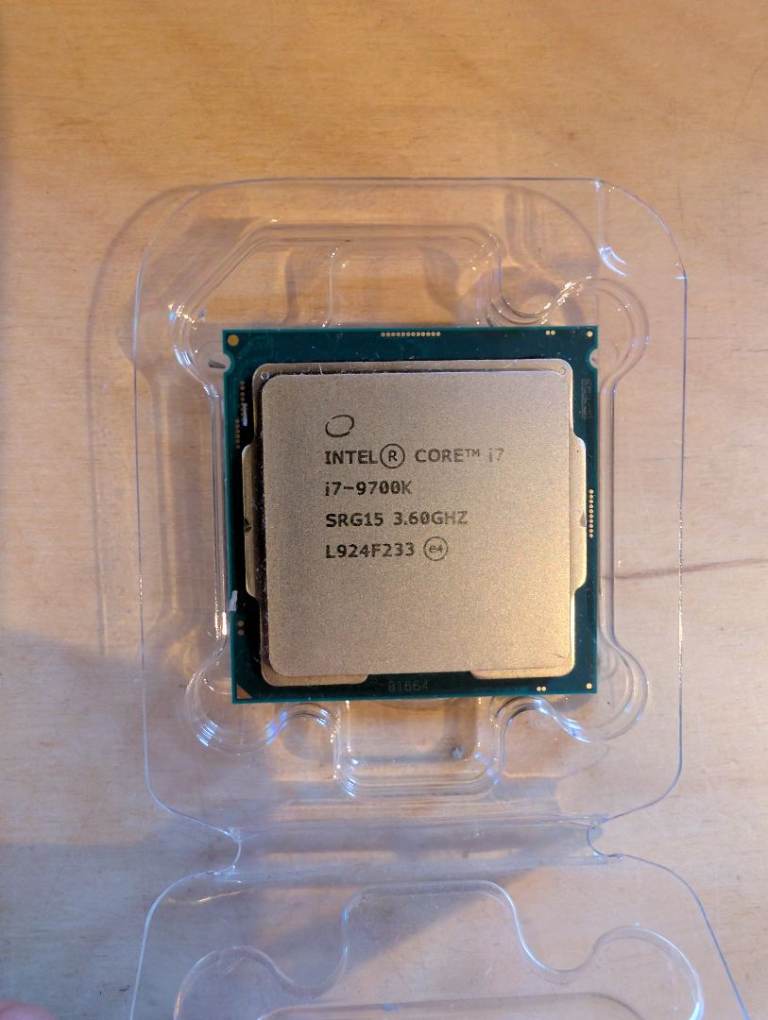 INTEL CPU - i7 9700K - TESTED - PROCESSOR