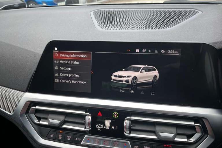 2021 BMW 3 Series 320i M Sport 5dr Step Auto ** Rear Parking Camera - Heated Seats ** Semi-Au Est...