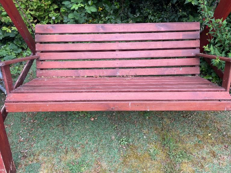 Garden swing seat