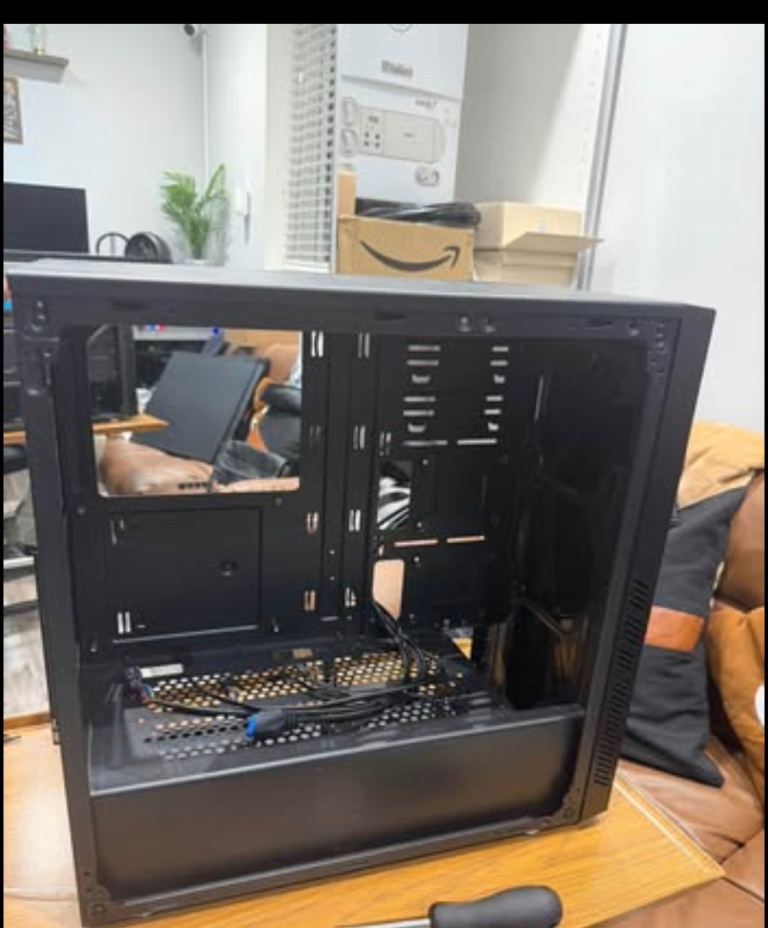 Empty PC Case – Black, Good Condition