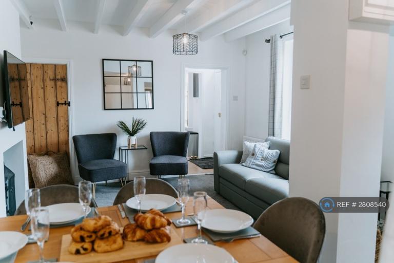 3 bedroom house in Silver Street, Branston, Lincoln, LN4 (3 bed) (#2808540)