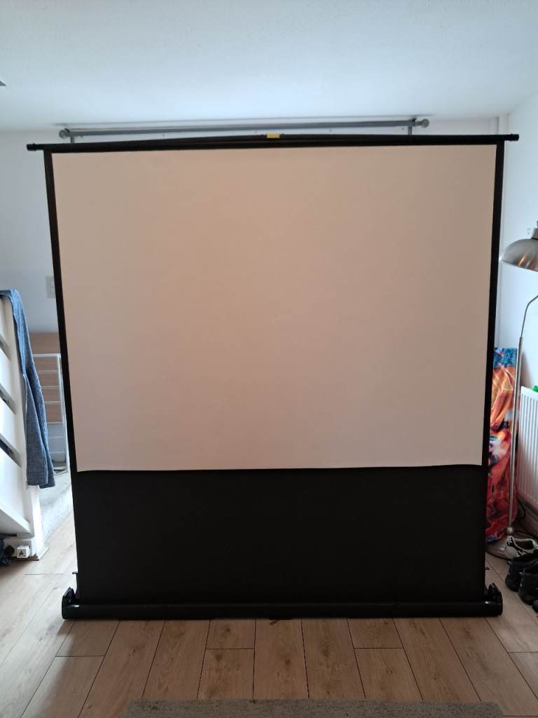 Duronic Floor Standing Retractable Portable Projector Screen 160 inch