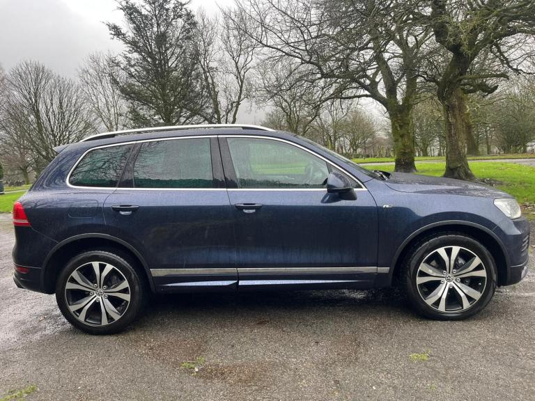 2014 Volkswagen Touareg 3.0 TDI V6 BlueMotion Tech R-Line Tiptronic 4WD Euro 5 (s/s) 5dr ESTATE D...
