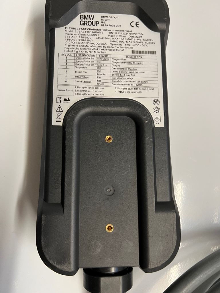 BMW GENUINE car fast charger cable and adapter 