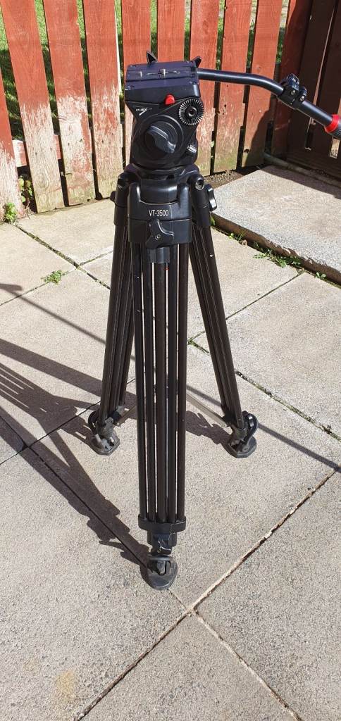 Pro Camera Tripod
