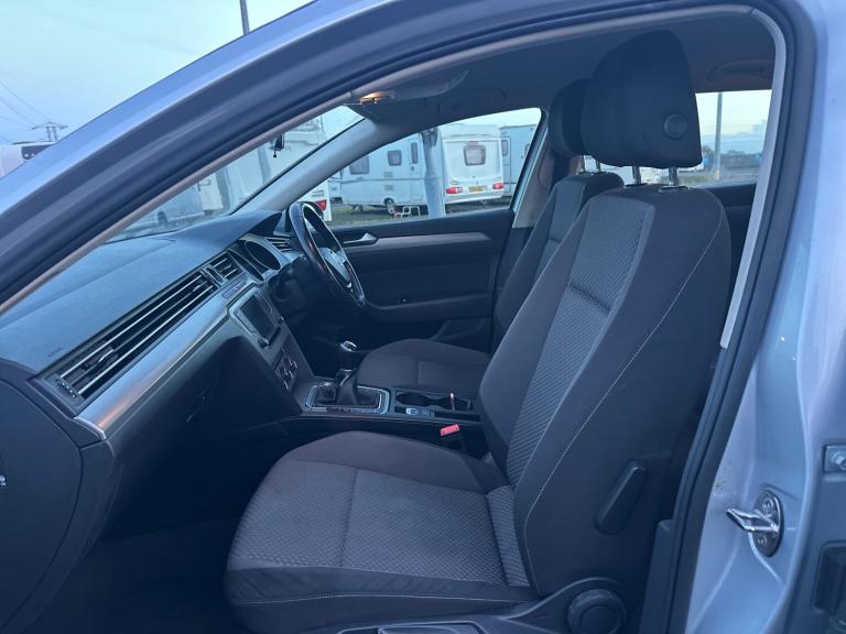 2015 Volkswagen Passat 1.6 TDI S 5dr ESTATE Diesel Manual