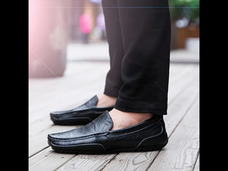 Men’s black leather slip-on loafers size UK10.5