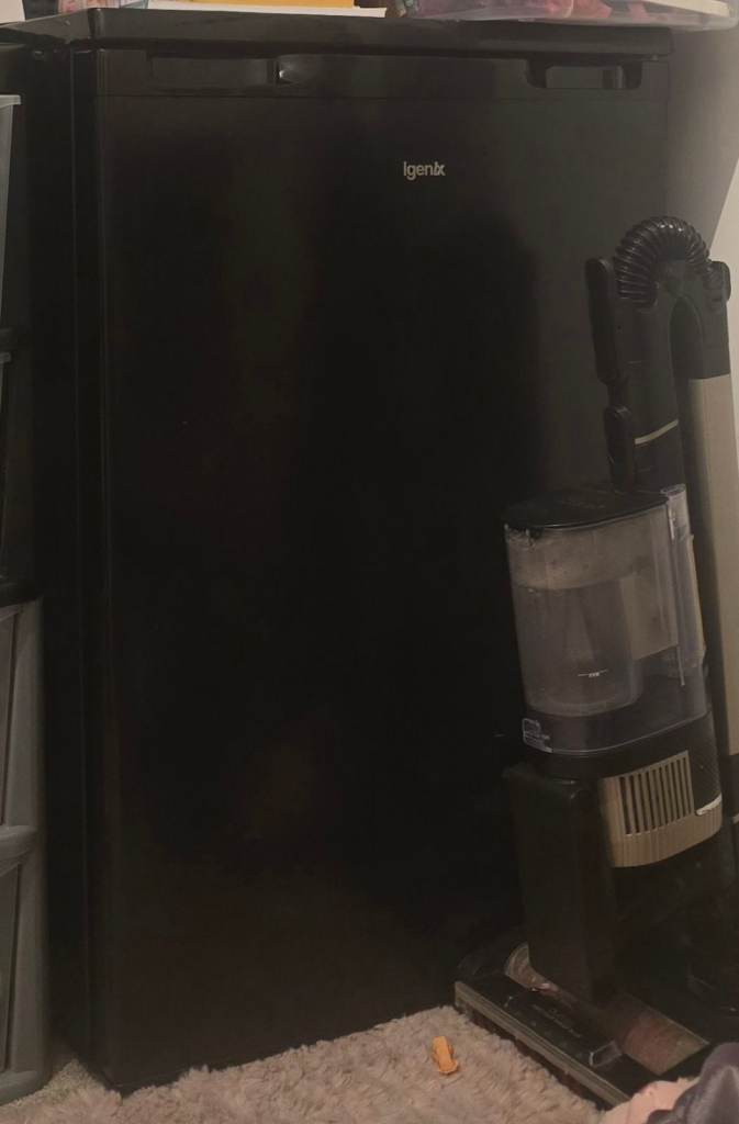 Igenix Black Under Counter Mini Fridge