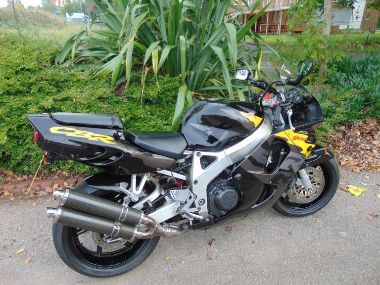 Honda Fireblade CBR900RR 1996 918cc low mileage supersport full serviced & MOT