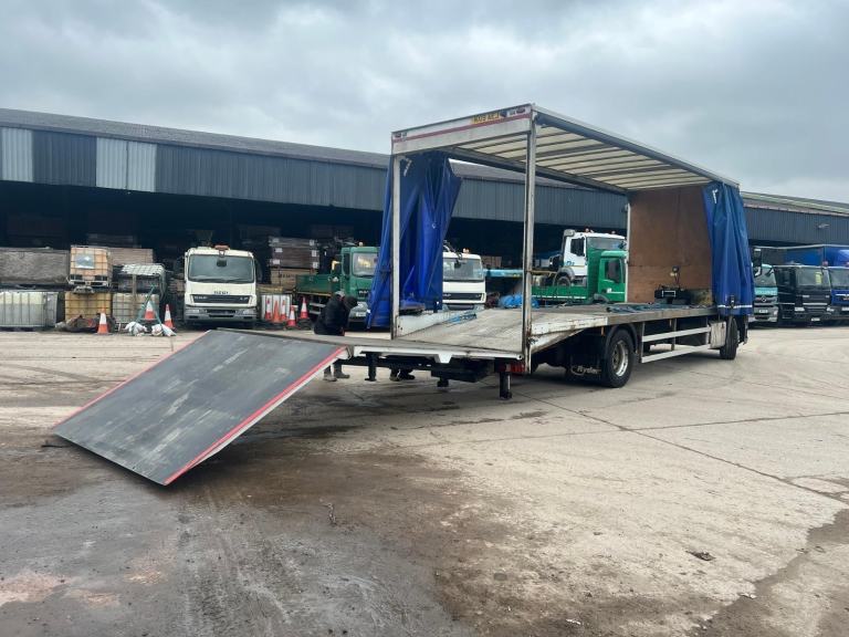Mercedes-Benz ANTOS 1824 CURTAINSIDER WITH LOADING RAMP AND WINCH/CAR TRANS 