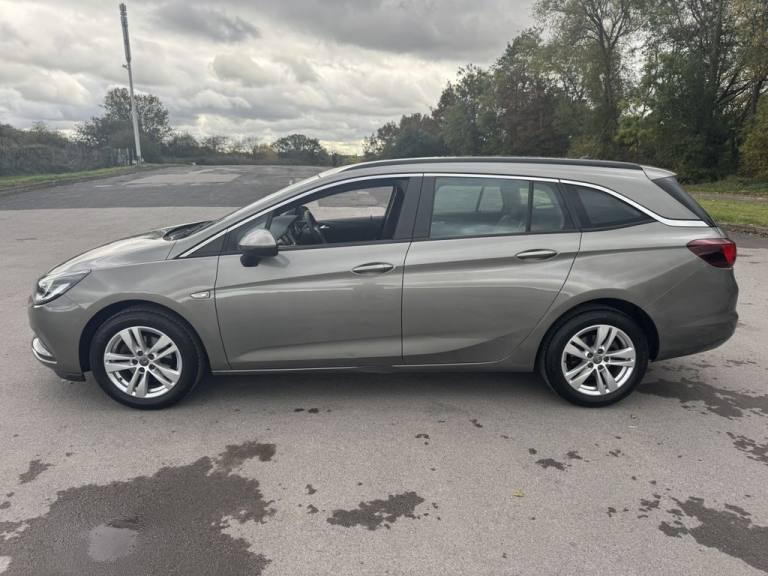 2017 Vauxhall Astra 1.0i Turbo ecoFLEX Design Sports Tourer 5dr Petrol Manual Euro 6 (s/s) (105 E...