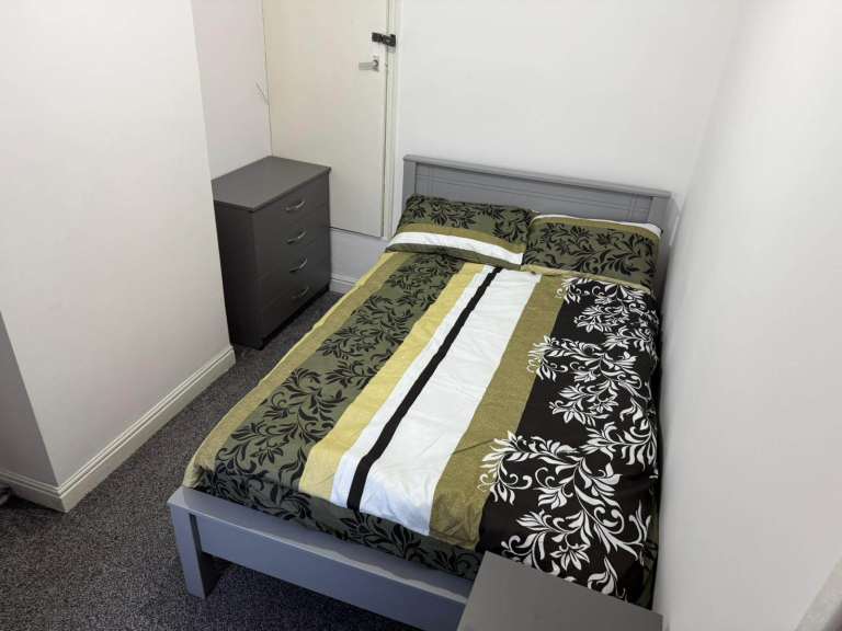 HMO Supported Accommodation DSS Double ROOMS available in West Midlands Formans Rd B11 3AX
