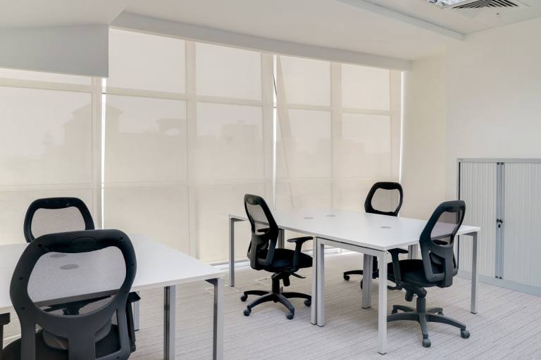 High Wycombe - HP14 3FE \ Extra-Large Office with Space for Up to 15 Desks