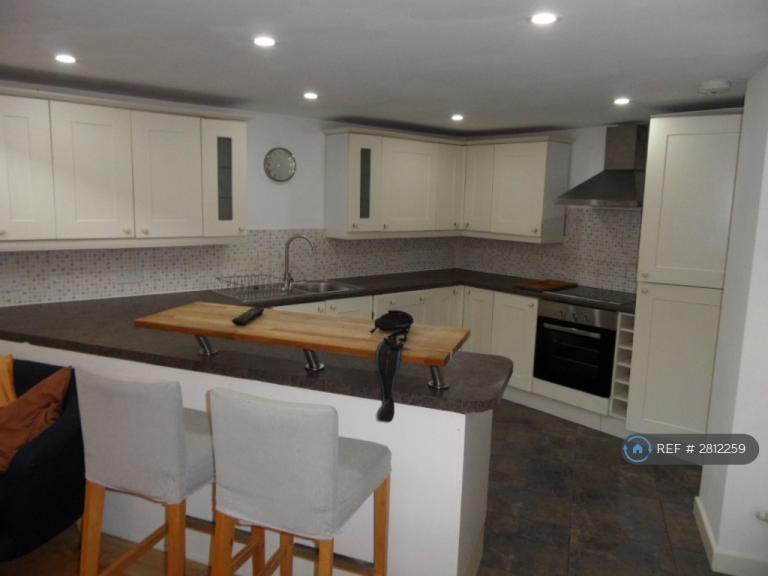 2 bedroom flat in Loughborough, Loughborough, LE11 (2 bed) (#2812259)