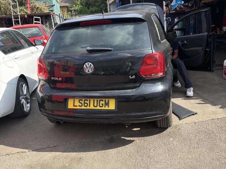 2011 Volkswagen Polo 1.4 Match Hatchback 5dr Petrol DSG Euro 5 (85 ps) Hatchback Petrol Automatic