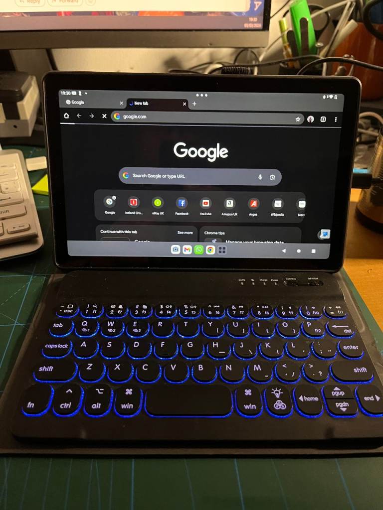 Lenovo M8 + 64G SSD + keyboard portfolio case.