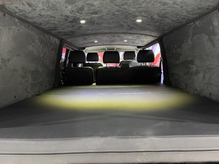 2017 Volkswagen Transporter 2.0 TDI BMT 204 Highline Kombi / Camper Van DSG Crew Van Diesel Autom...