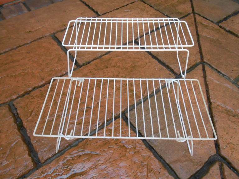 KITCHEN STORAGE - WIRE SHELVES - SET OF 2