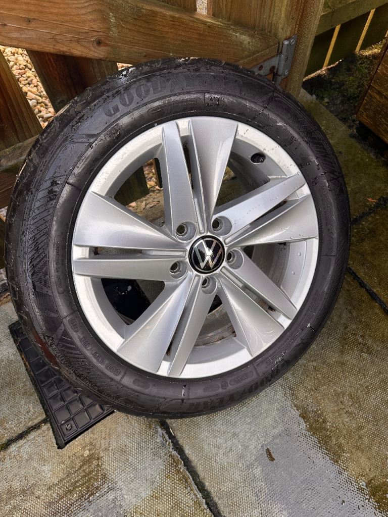 Genuine VW Golf Estate OEM Alloy Wheels – 17” – Set of 4