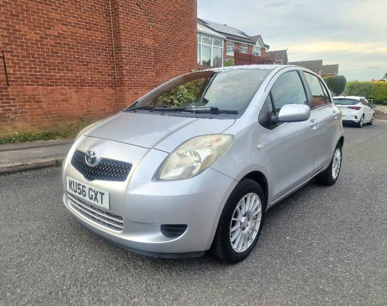 Toyota Yaris 1.3 T3 Sport Automatic only 60k 12 Months MOT Immaculate condition FSH