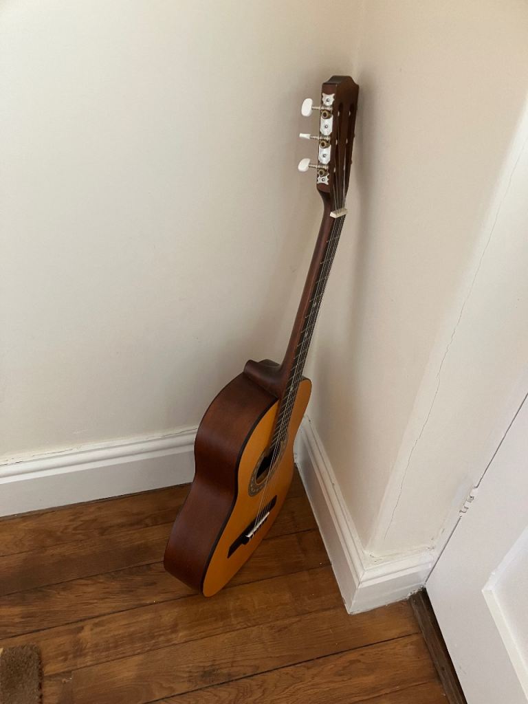 6 String 3/4 Size Acoustic Guitar 