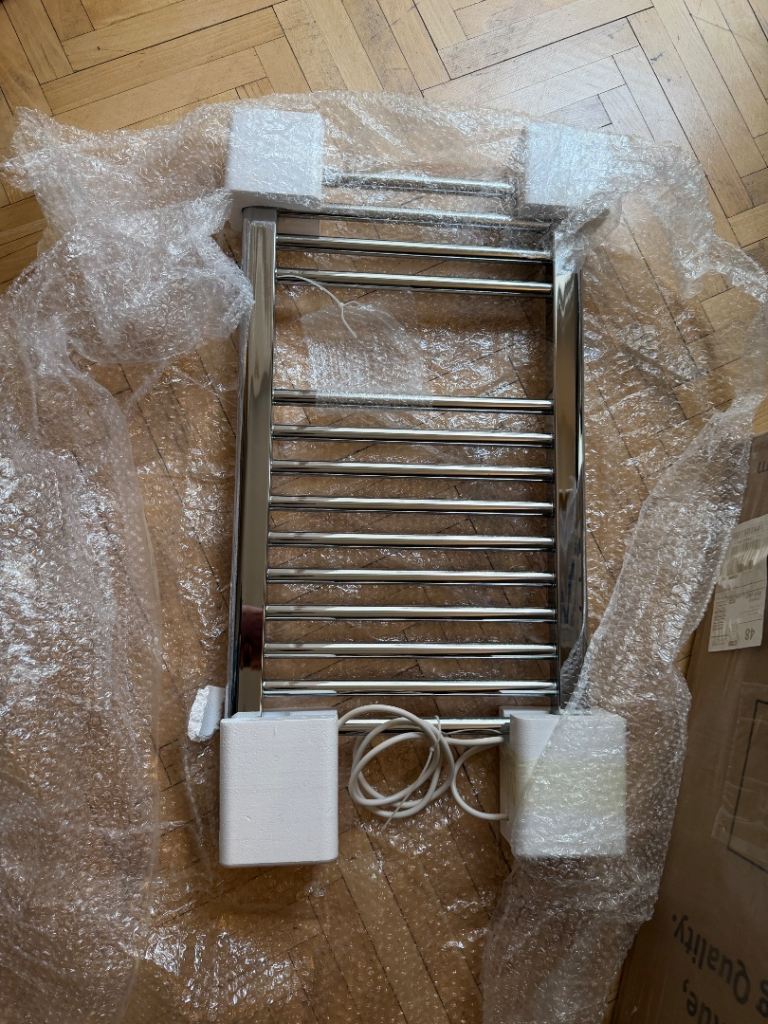 150W Dual Fuel Heated Towel Rail Radiator - 700mm x 400mm - CHROME - BNIB