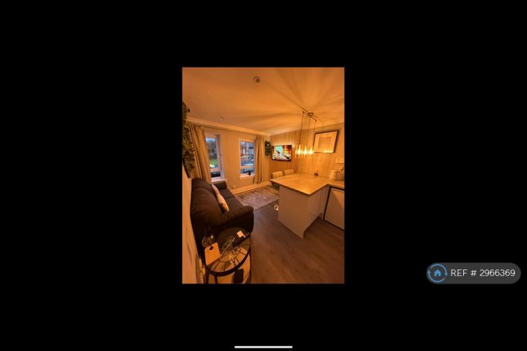 1 bedroom flat in Ailsa Court, Hamilton, ML3 (1 bed) (#2966369)