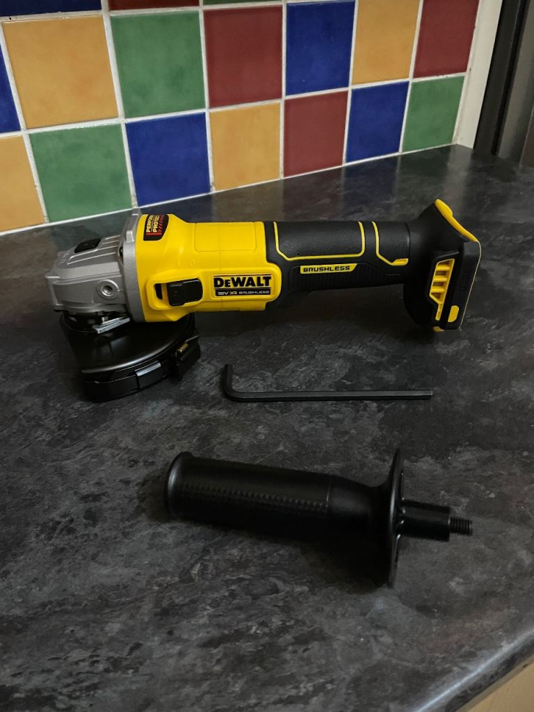 Dewalt angle grinder 