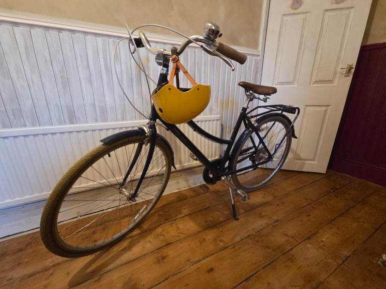 Bobbin Brownie 7 Dutch Bike - Blueberry 